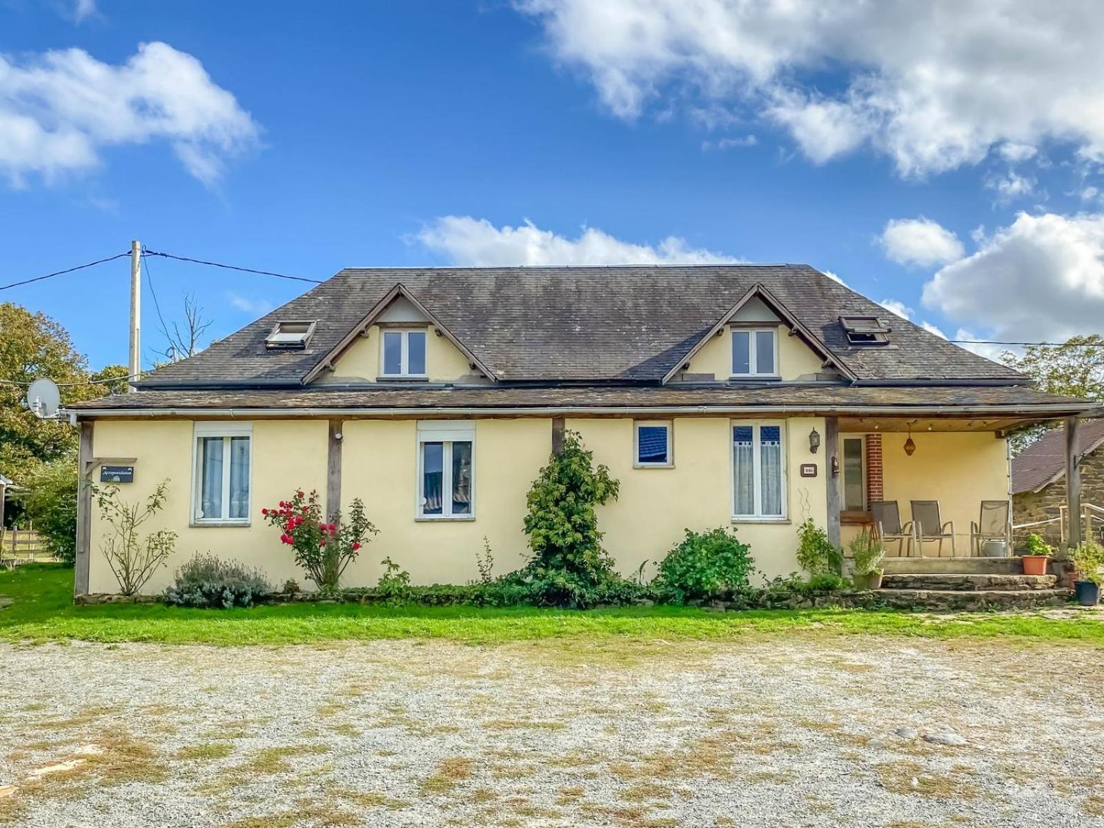Accommodation A La Ferme Lubersac Exterior photo